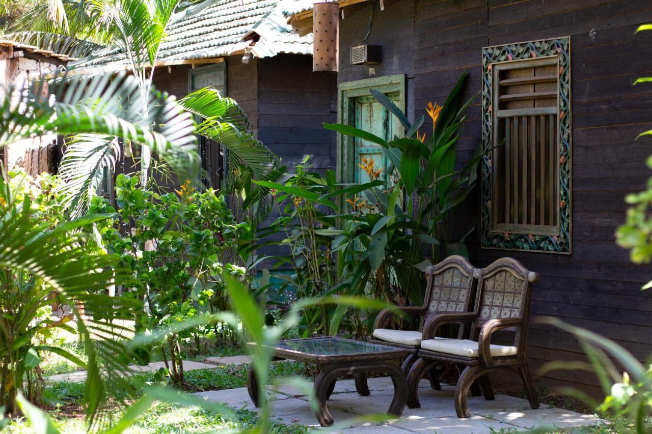 Leela Cottages Morjim Ngoại thất bức ảnh