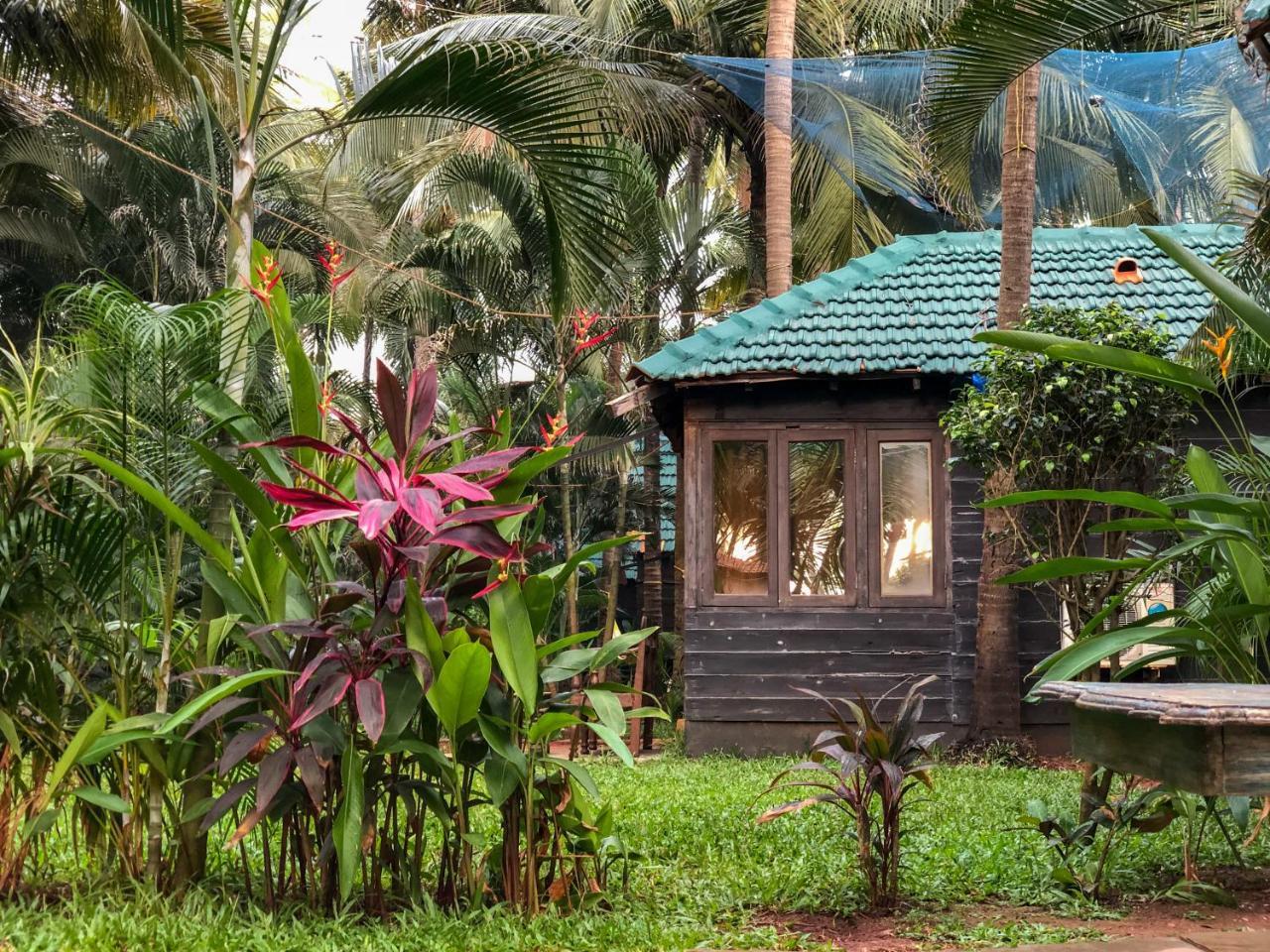 Leela Cottages Morjim Ngoại thất bức ảnh
